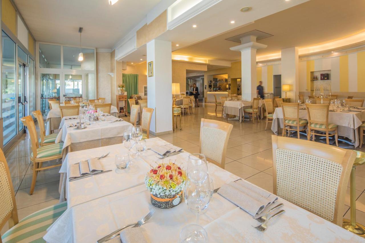 Hotel Ristorante Continental Osio Sotto Dış mekan fotoğraf